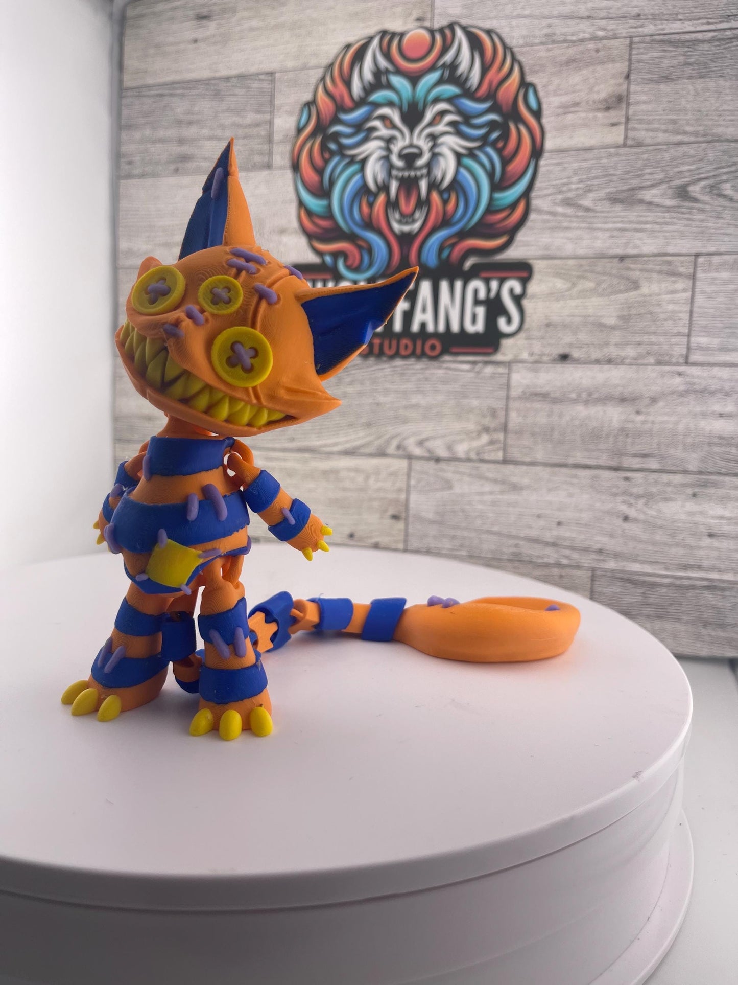 Articulated Cheshire Cat Figurine – Unique Creepy Wonderland Gift