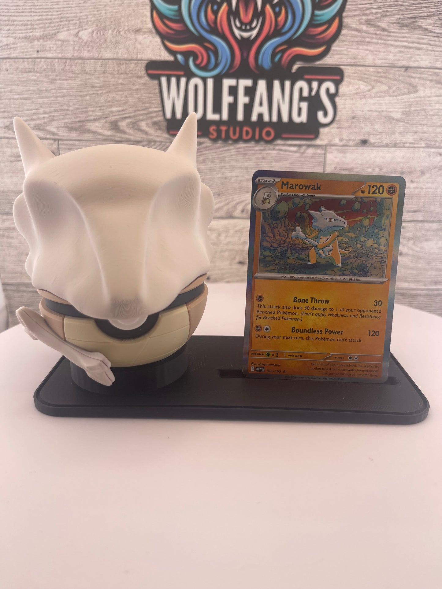 3D Printed Capture Ball Prop | Monster Inspired Display Ball | Collector Decor | Cosplay Prop | Desk Setup Gift